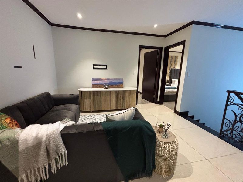 3 bedroom Duplex To Rent in Carlswald, Midrand - Photo 6