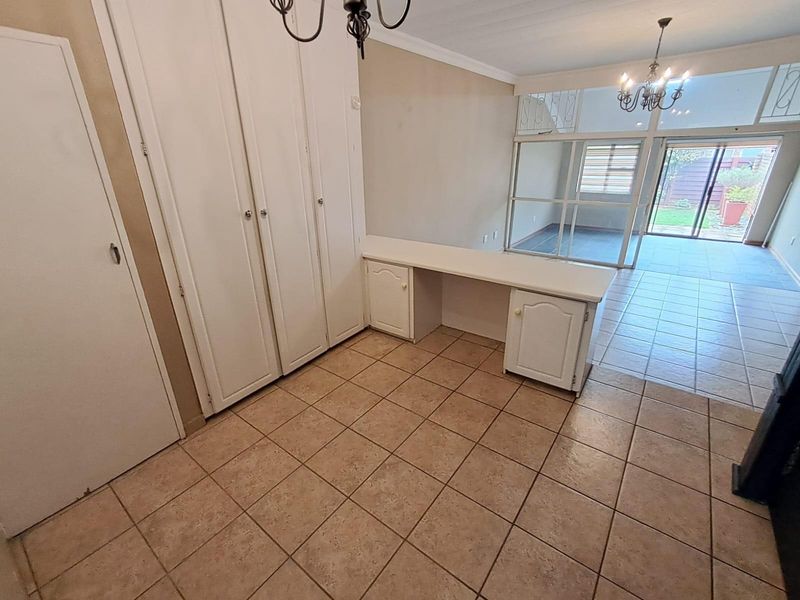 3 Bedroom Townhouse For Sale in Clubview, Centurion - Photo 5