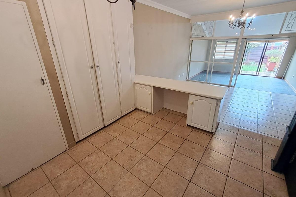 3 Bedroom Townhouse For Sale in Clubview, Centurion - Photo 5