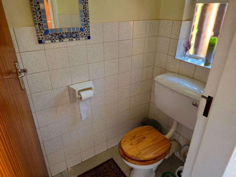 3 Bedroom Duplex Townhouse in Prime Garsfontein - Move-In Ready - Photo 9