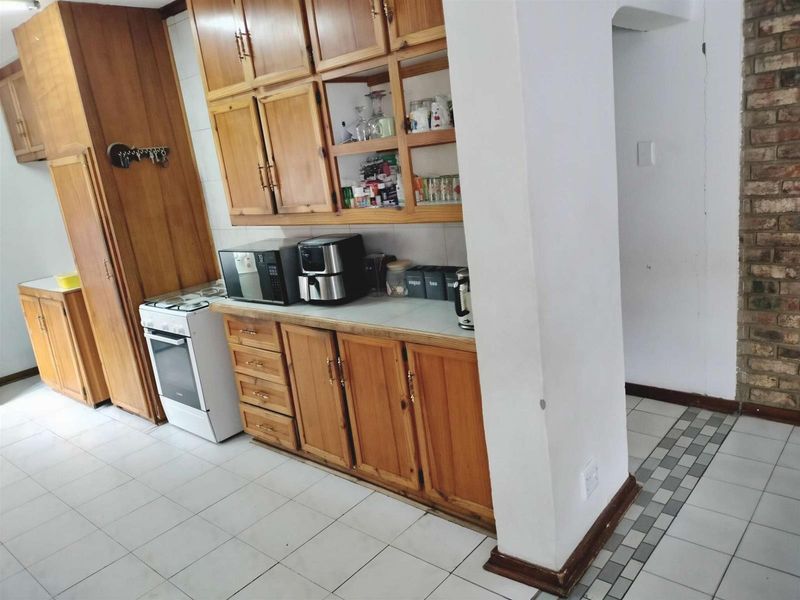 5 Bed Home at an Unbeatable Price - Photo 7