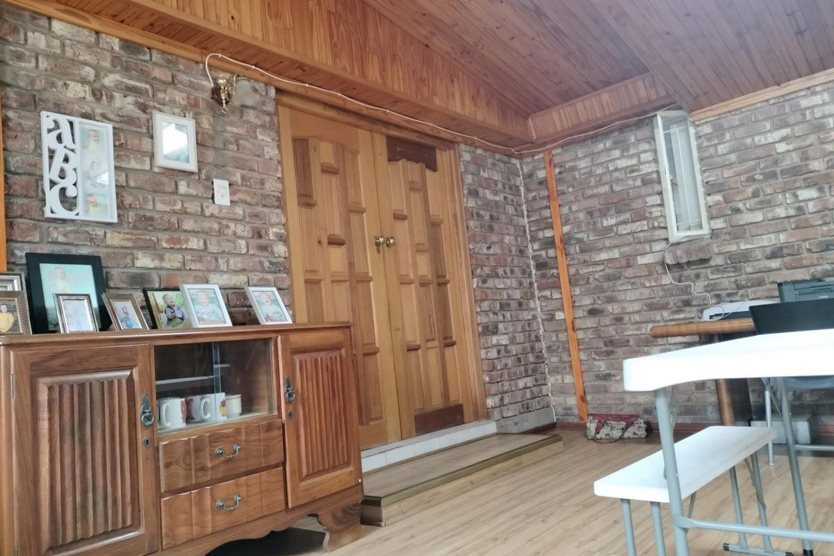 5 Bed Home at an Unbeatable Price - Photo 4