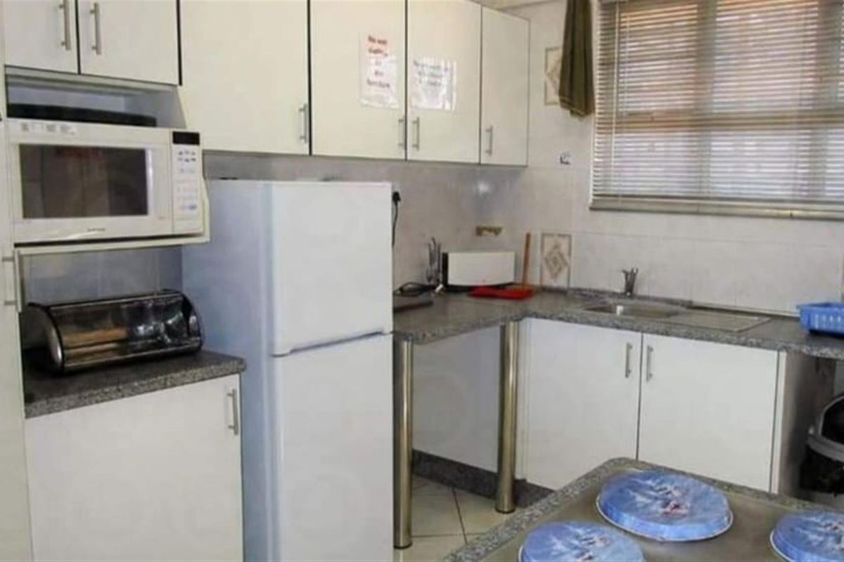 Apartment For Sale in Doonside, Kingsburgh, KwaZulu Natal - Photo 3
