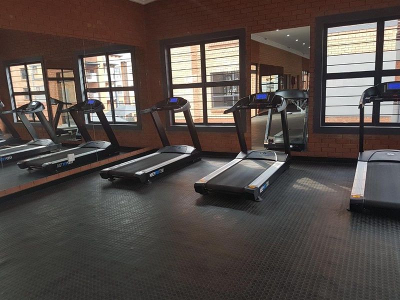 Upmarket 3-Bedroom Apartment in Eveleigh Heights | Lifestyle Living at Its Best - Photo 3