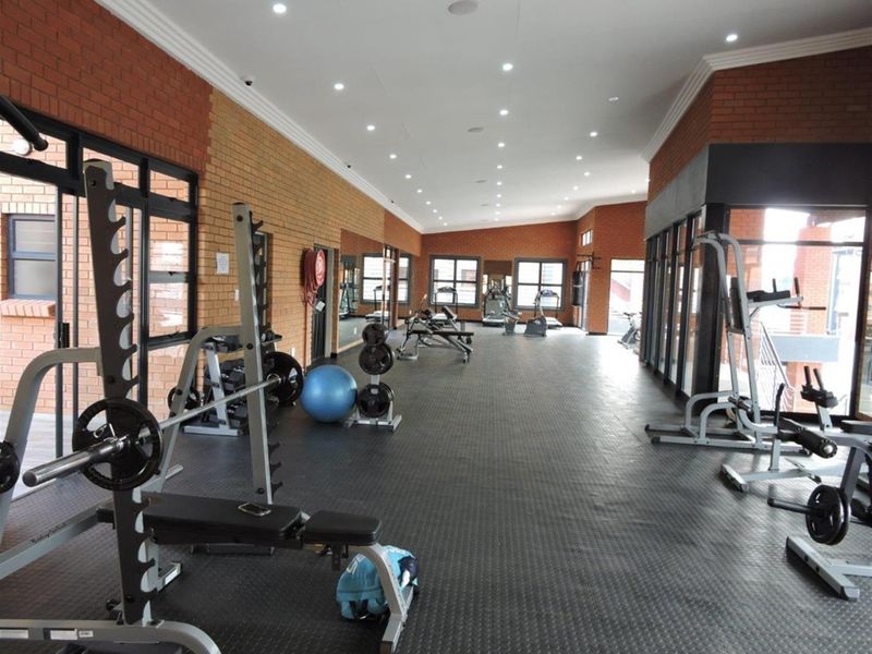 Upmarket 3-Bedroom Apartment in Eveleigh Heights | Lifestyle Living at Its Best - Photo 2