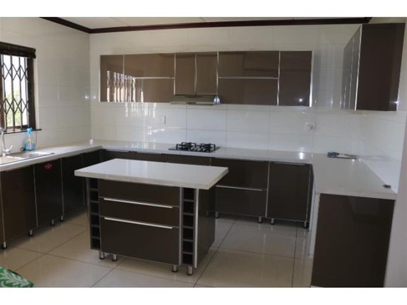 Modern 3-Bedroom Duplex to Rent - Villa Baroque, Halfway Gardens - Photo 2