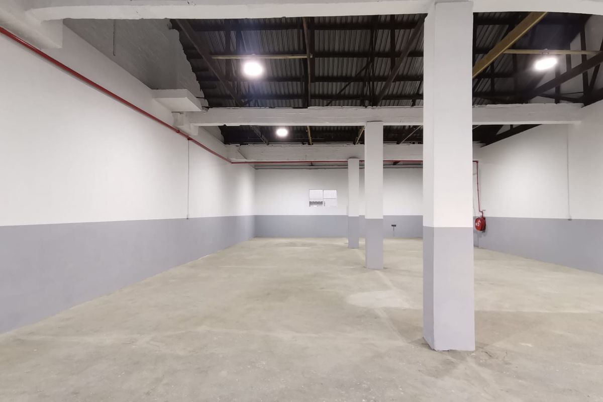 321m2 Warehouse To Let in Dal Josafat, Paarl - Photo 2