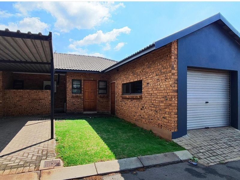 House For Sale in Comet, Boksburg 900k - Taking offers - Photo 9