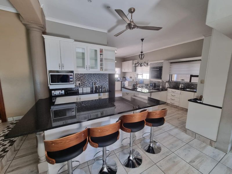 Multi Faceted Family Home - Photo 9