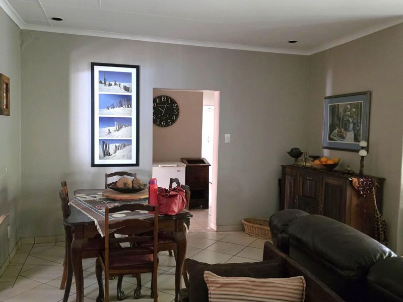 Charming Family Home with Flatlet in Hazyview - Photo 7