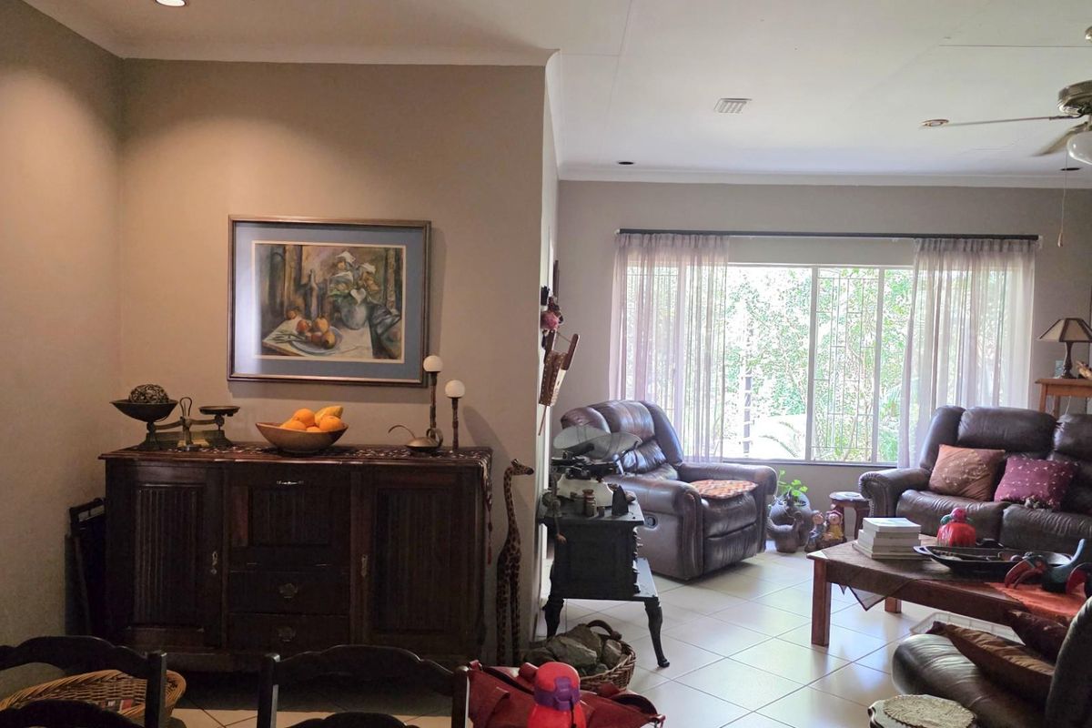 Charming Family Home with Flatlet in Hazyview - Photo 4