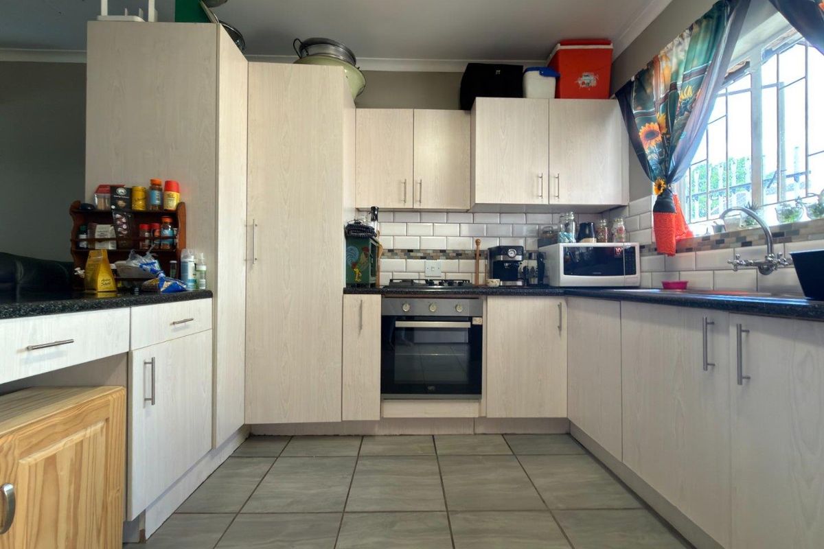 House For Sale in West Acres Ext 13, West Acres, Nelspruit - Photo 5