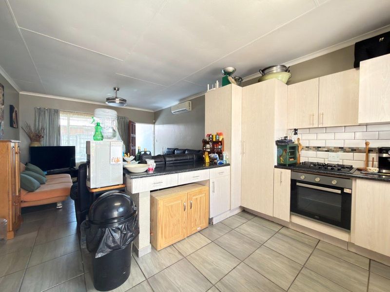 House For Sale in West Acres Ext 13, West Acres, Nelspruit - Photo 6