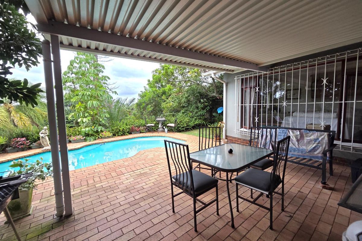 Spacious Home with Sea Views - Photo 2