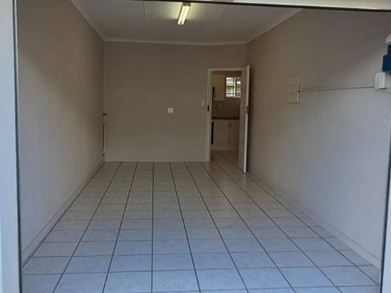 2 Bedroom Townhouse for sale in Berghang Retirement Village, Ninapark, Akasia, Pretoria - Photo 9
