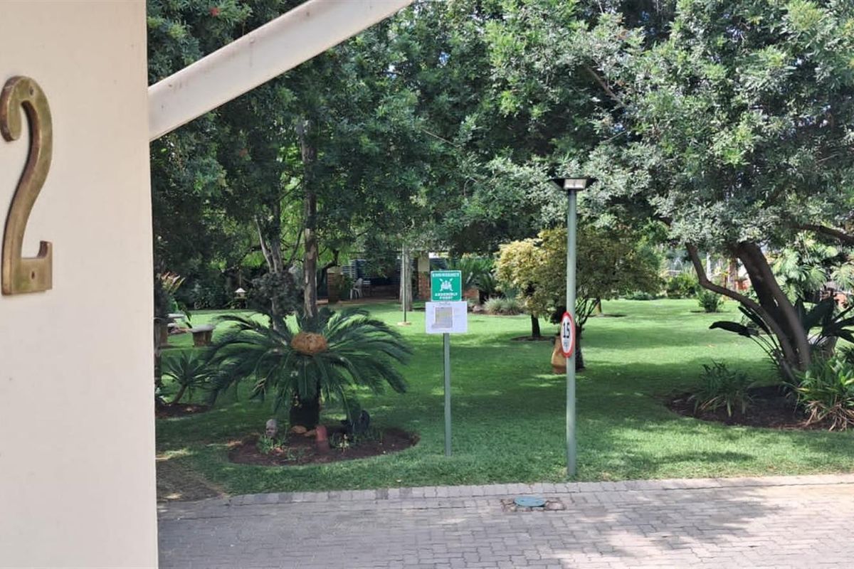 2 Bedroom Townhouse for sale in Berghang Retirement Village, Ninapark, Akasia, Pretoria - Photo 3