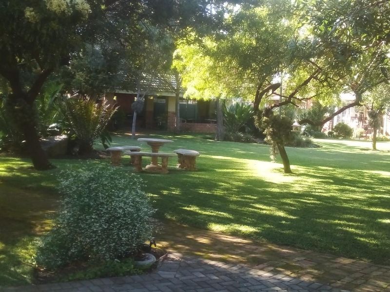 2 Bedroom Townhouse for sale in Berghang Retirement Village, Ninapark, Akasia, Pretoria - Photo 4