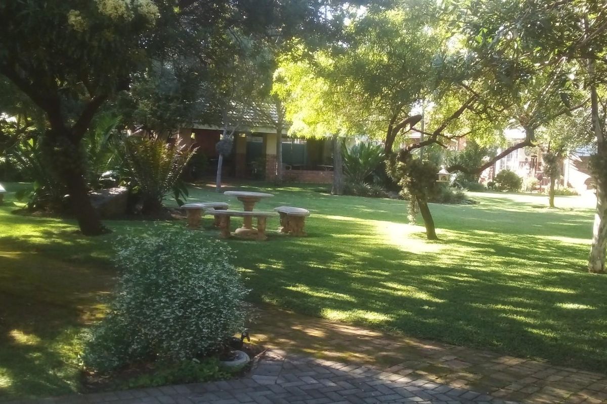2 Bedroom Townhouse for sale in Berghang Retirement Village, Ninapark, Akasia, Pretoria - Photo 4