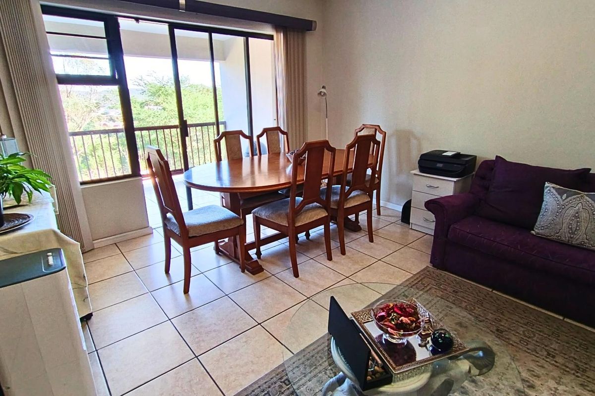 Apartment for sale in Sunset Valley, Nahoon Valley Park - Photo 4