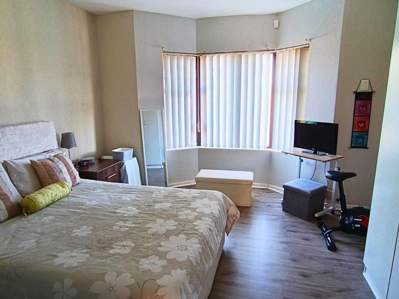 Apartment for sale in Sunset Valley, Nahoon Valley Park - Photo 10