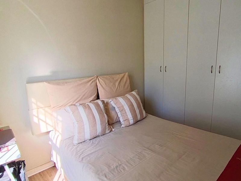 Apartment for sale in Sunset Valley, Nahoon Valley Park - Photo 9