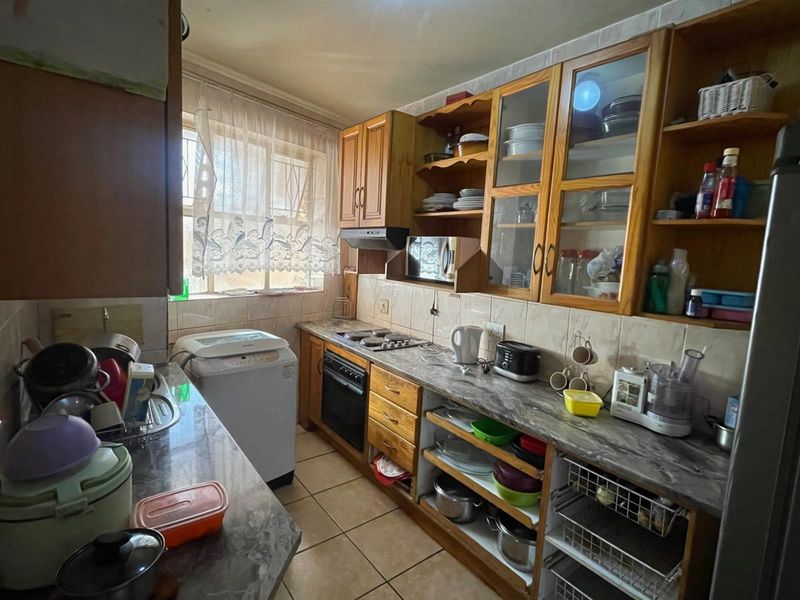 Investment Property For Sale in Arcadia, Pretoria - Photo 2