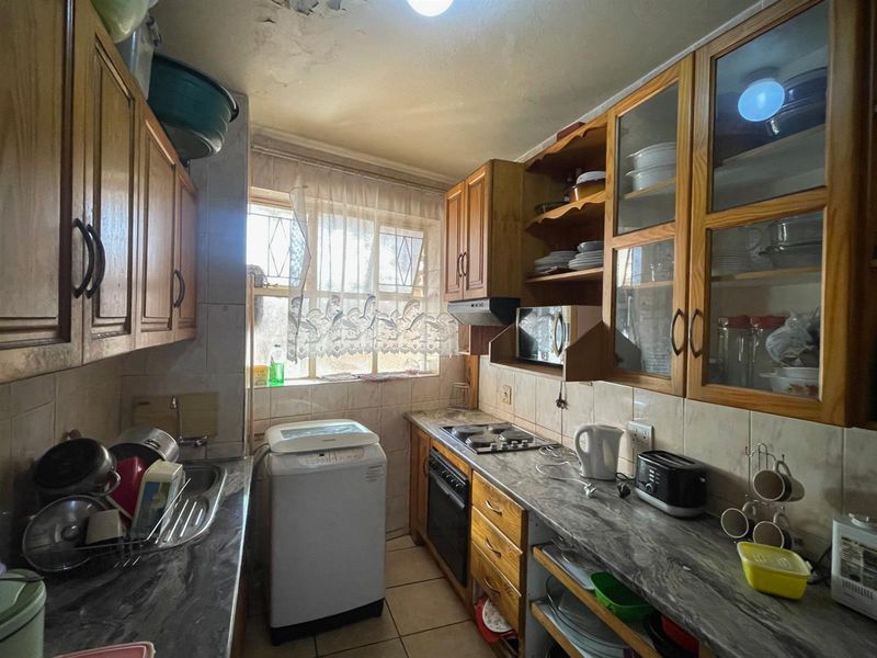 Investment Property For Sale in Arcadia, Pretoria - Photo 3