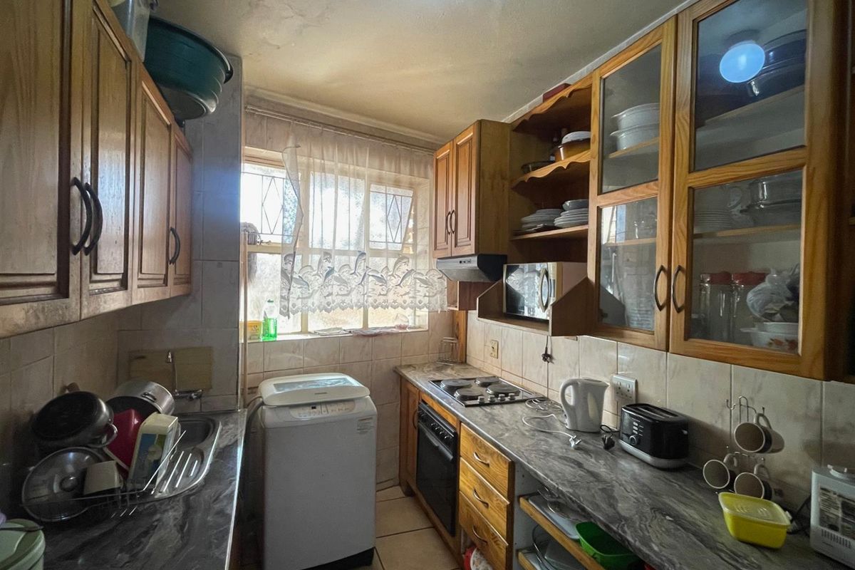 Investment Property For Sale in Arcadia, Pretoria - Photo 3