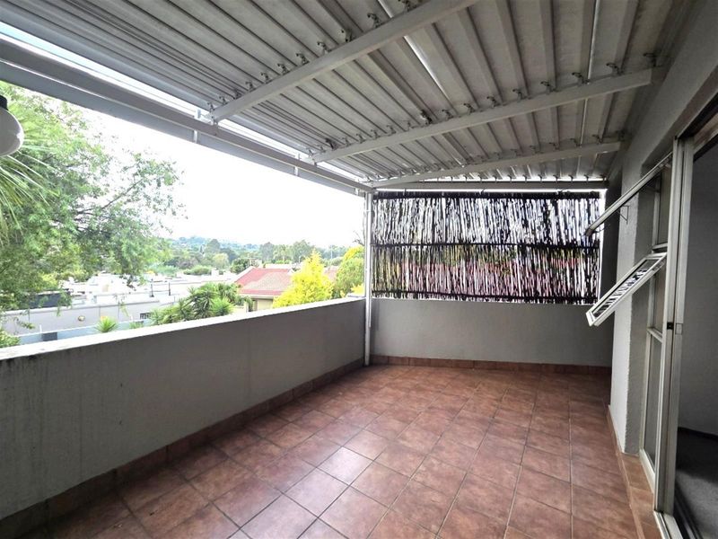 3-Bedroom Townhouse in Secure Boomed Area of Marais Steyn Park - Ideal for Young Families - Photo 4