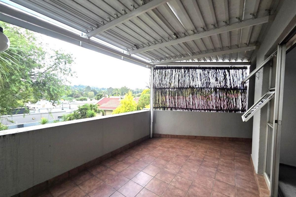 3-Bedroom Townhouse in Secure Boomed Area of Marais Steyn Park - Ideal for Young Families - Photo 4