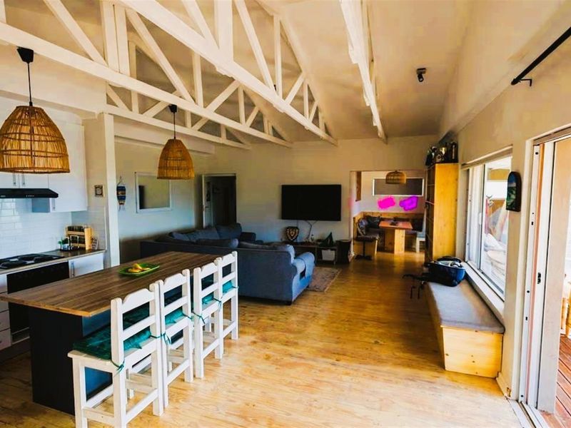 5 Bedroom Beach House for Sale in Jeffreys Bay - Lower Point | Sea Views and direct Beach access - Photo 9