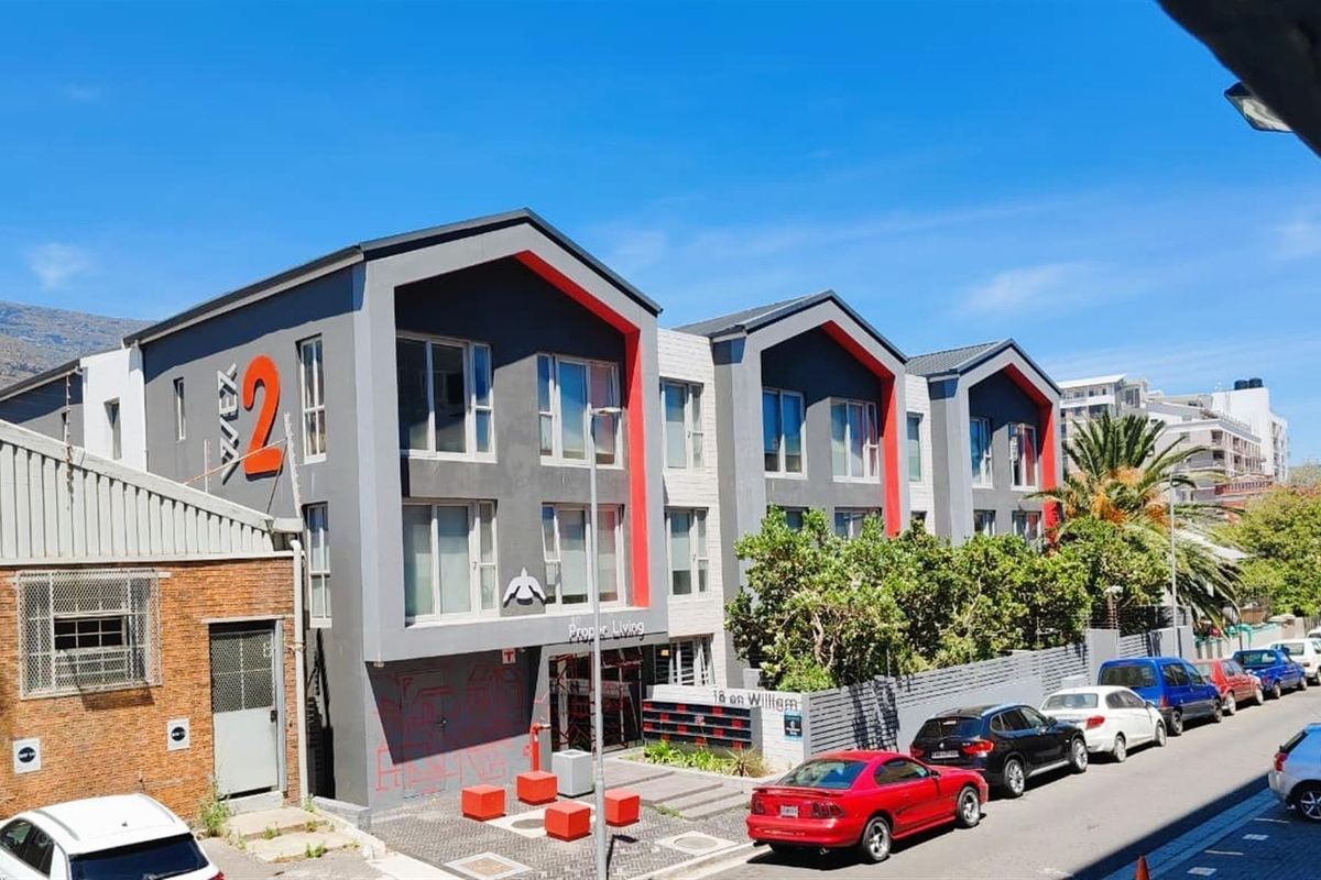 Studio Apartments For Sale in Woodstock, Cape Town - Photo 2