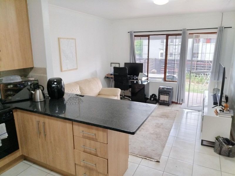 1 Bedroom Groundfloor Apartment with Garden to Rent in Riverview, Rivonia - Photo 6