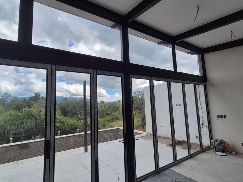 Your dream home in Leadwood Big Game Estate, Hoedspruit - Photo 2