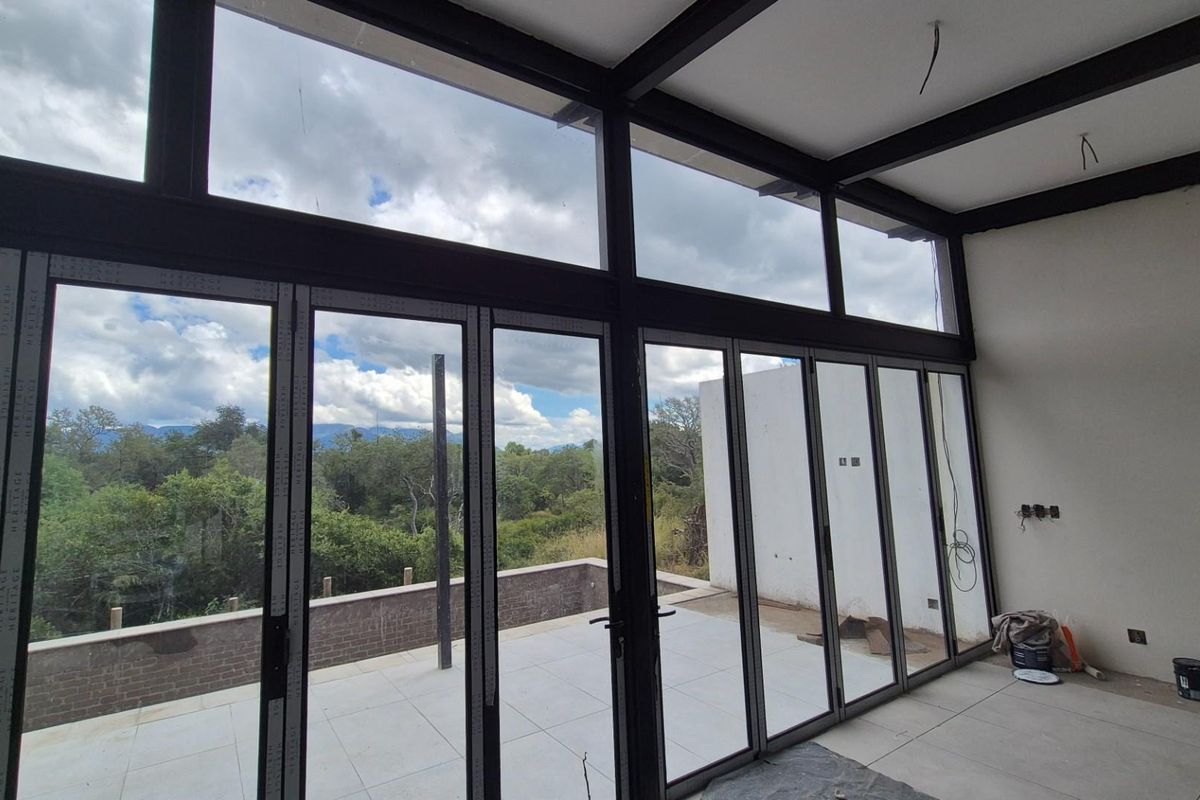 Your dream home in Leadwood Big Game Estate, Hoedspruit - Photo 2