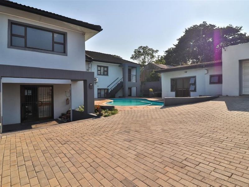 Beautiful Mixed Use Umhlanga Rocks Drive Landmark For Sale - Photo 3
