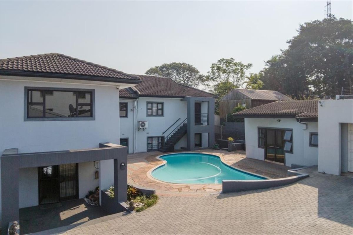 Beautiful Mixed Use Umhlanga Rocks Drive Landmark For Sale - Photo 4