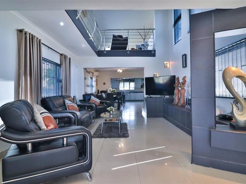 Beautiful Mixed Use Umhlanga Rocks Drive Landmark For Sale - Photo 6