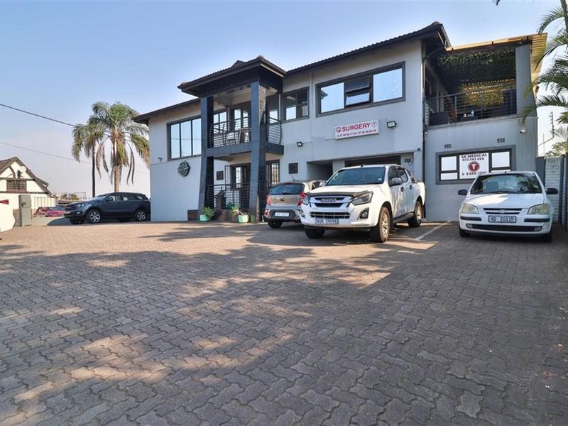 Beautiful Mixed Use Umhlanga Rocks Drive Landmark For Sale - Photo 2