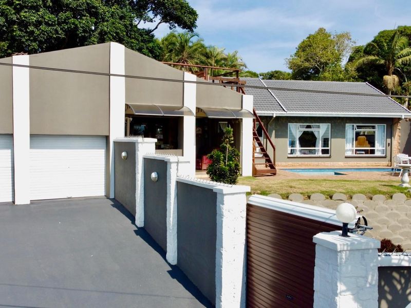 Spacious Retreat with Pool and Flatlets - Photo 2