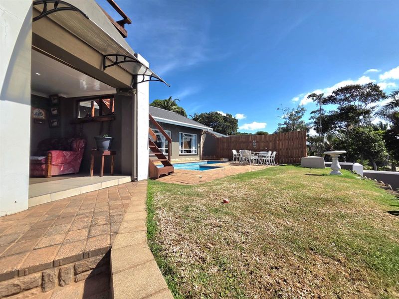 Spacious Retreat with Pool and Flatlets - Photo 6