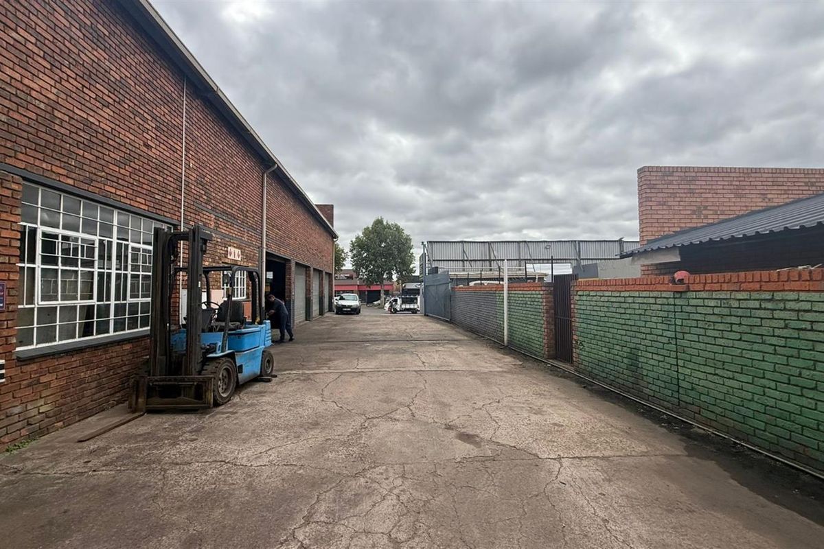 Commercial Property For Sale in Middelburg Central, Middelburg - Photo 3