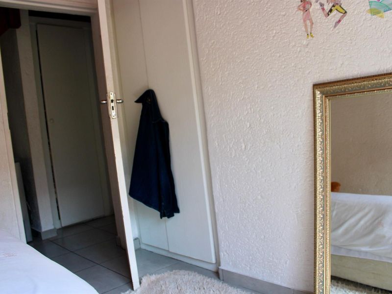 Spacious 2-Bedroom Loft Townhouse To Rent in Morningside - Photo 10