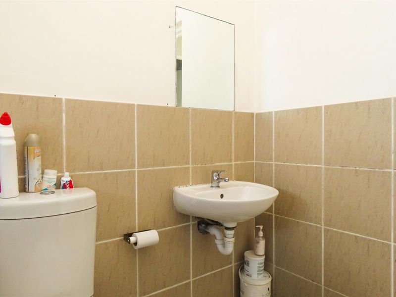 Ideal first time home or rental investment apartment for sale in Parklands, Blouberg - Photo 9