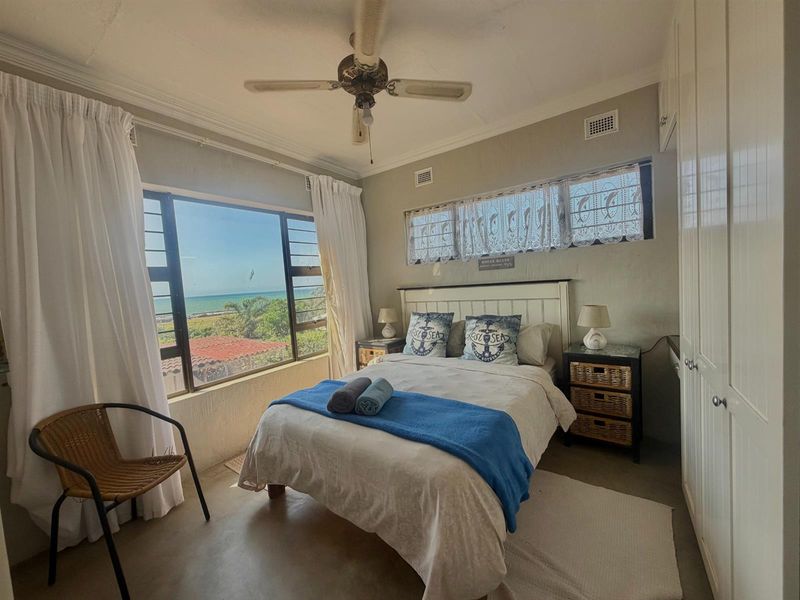 Beachside Bliss - Fully Furnished Apartment in Prime Coastal Location - Photo 5