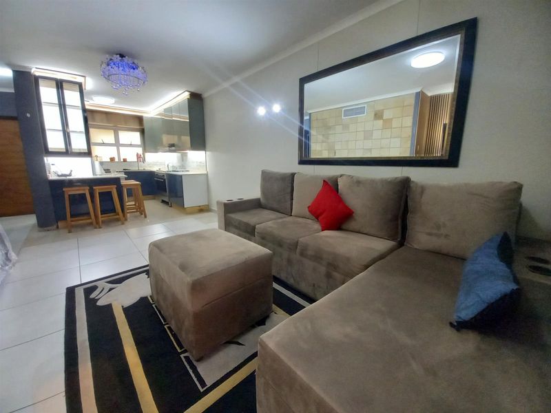 Stylish Fully Furnished Executive Umhlanga Ridge Apartment - Photo 6