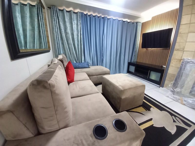 Stylish Fully Furnished Executive Umhlanga Ridge Apartment - Photo 5