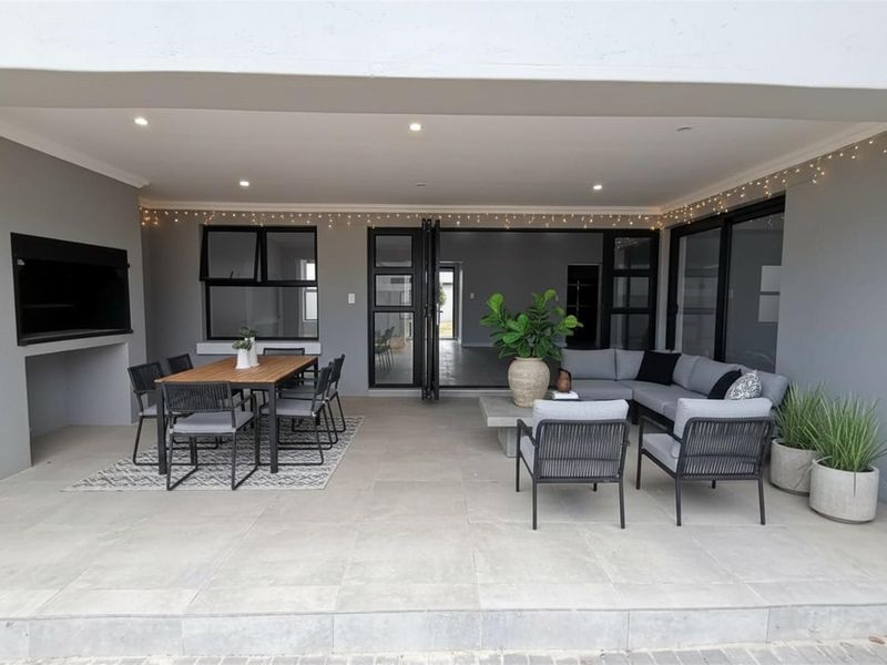 House For Sale in Paarl South, Paarl - Photo 4