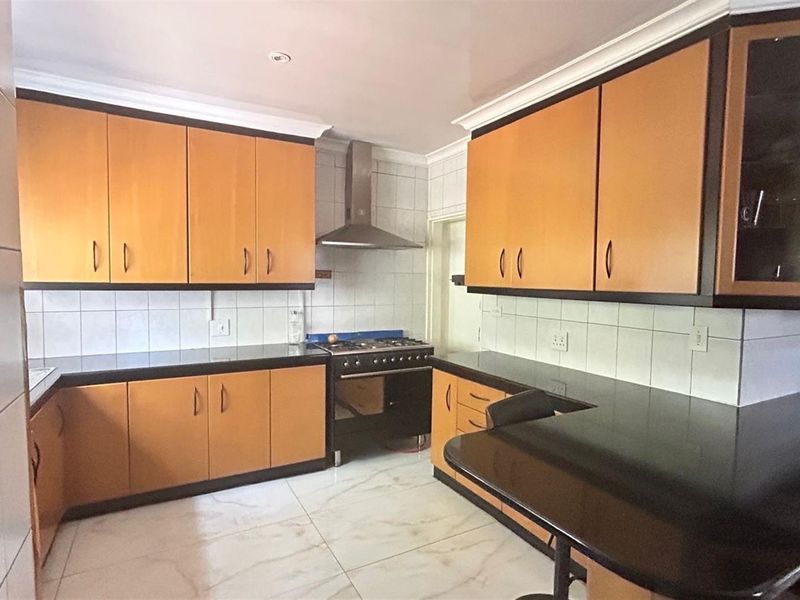 House For Sale in Waterkloof Ridge, Pretoria - Photo 10