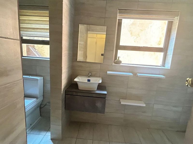 House For Sale in Waterkloof Ridge, Pretoria - Photo 7